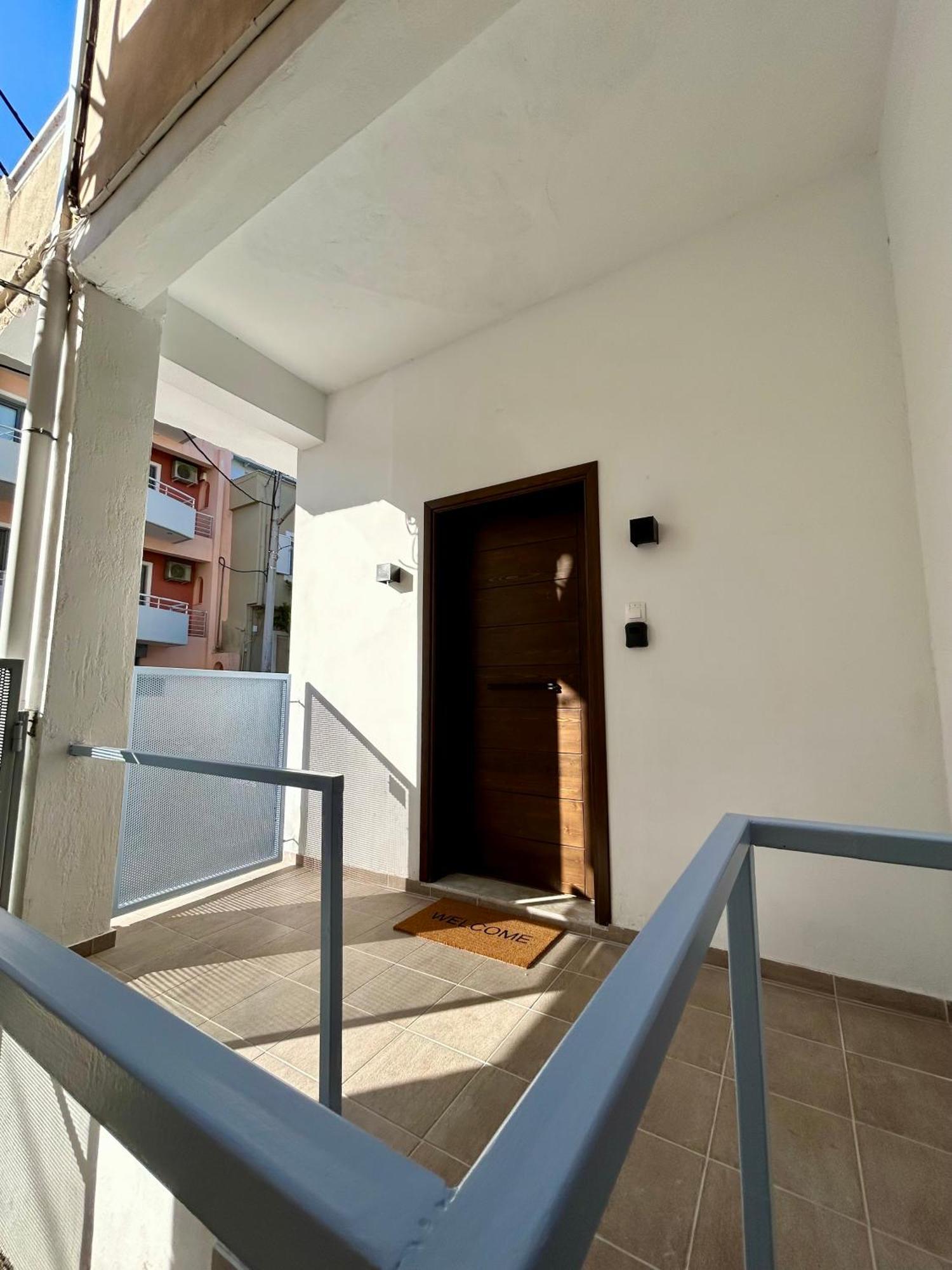 Ferienwohnung Stella'S Petite Boite Rafína Exterior foto
